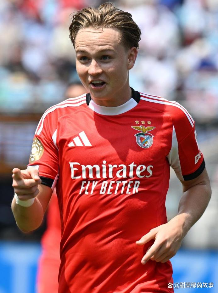 9Game-包含葡超倒计时；拜仁慕尼黑冲刺阶段队长鼓劲；细节引发关注；媒体盛赞；身体对抗强度拉满的词条